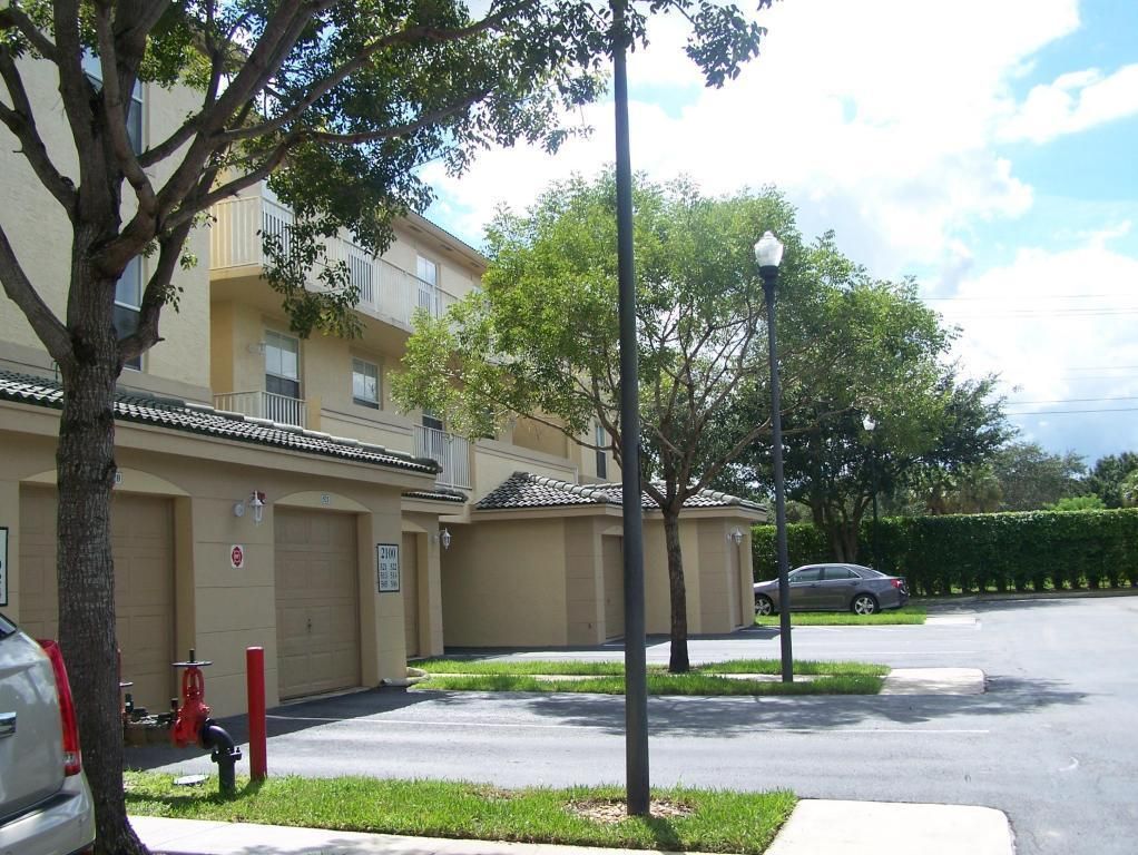 2100 Greenview Shores Boulevard 519, Wellington, FL 33414