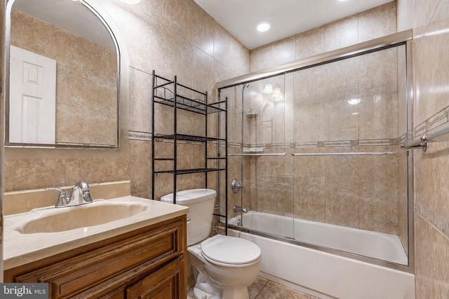 520 MADISON, East Windsor, NJ 08520