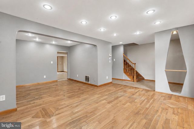 520 MADISON, East Windsor, NJ 08520