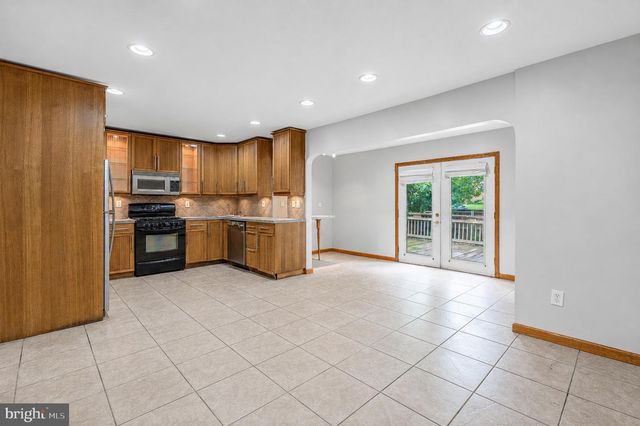 520 MADISON, East Windsor, NJ 08520