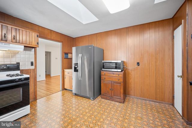 2 HODGKINS PL, New Castle, DE 19720