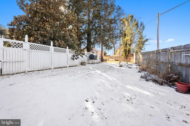 2 HODGKINS PL, New Castle, DE 19720