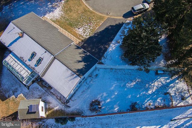 2 HODGKINS PL, New Castle, DE 19720