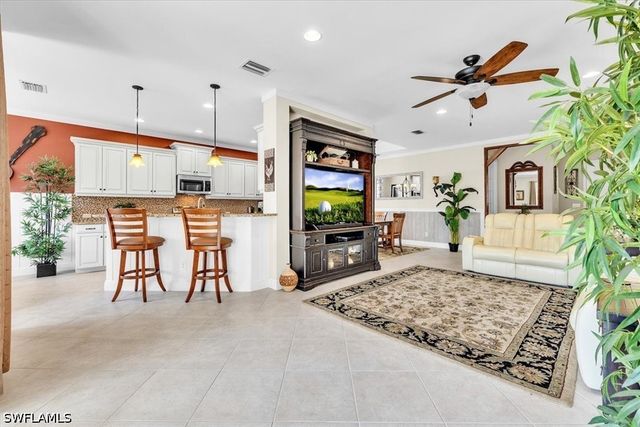 14024 Mirror DR, Naples, FL 34114