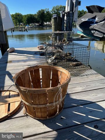 1838 CHESAPEAKE RD, Pasadena, MD 21122