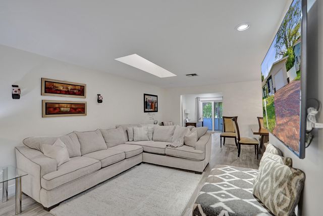 5965 Los Alamos Lane, Delray Beach, FL 33484
