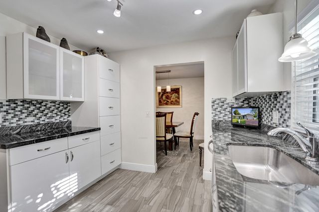 5965 Los Alamos Lane, Delray Beach, FL 33484