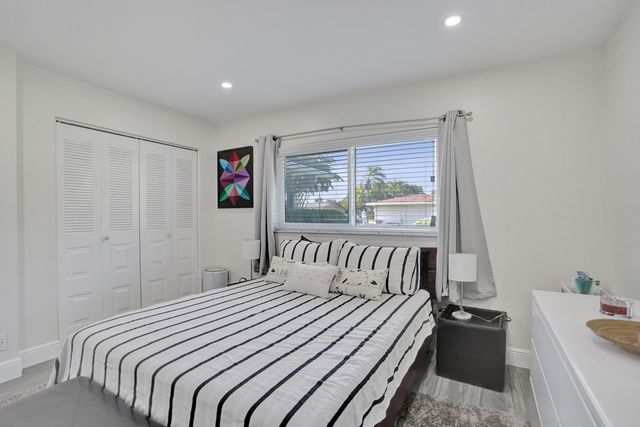 5965 Los Alamos Lane, Delray Beach, FL 33484