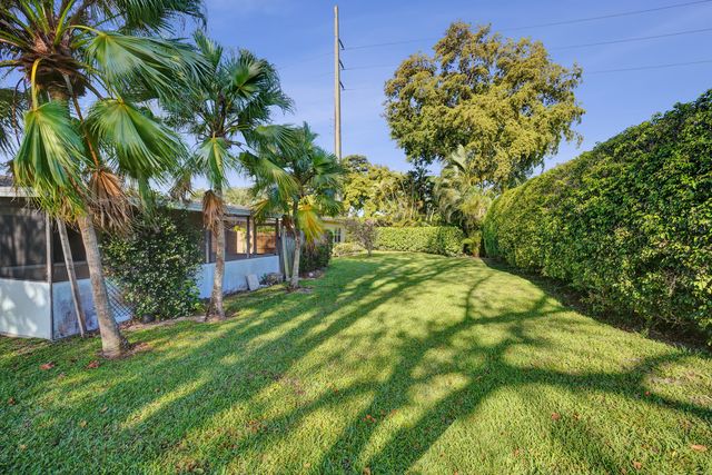 5965 Los Alamos Lane, Delray Beach, FL 33484