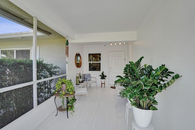 5965 Los Alamos Lane, Delray Beach, FL 33484