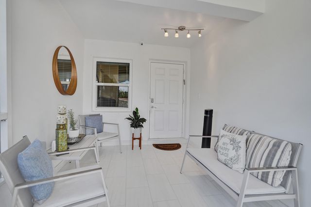 5965 Los Alamos Lane, Delray Beach, FL 33484