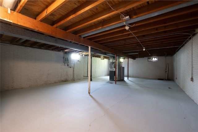 1625 South View NW, Cedar Rapids, IA 52405