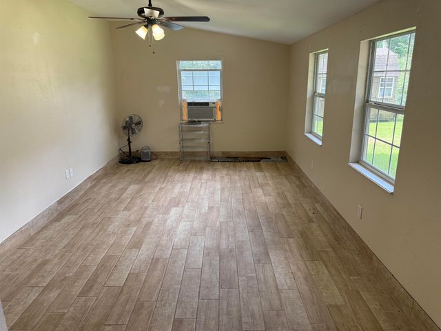 912 Success St, Gilmer, TX 75644