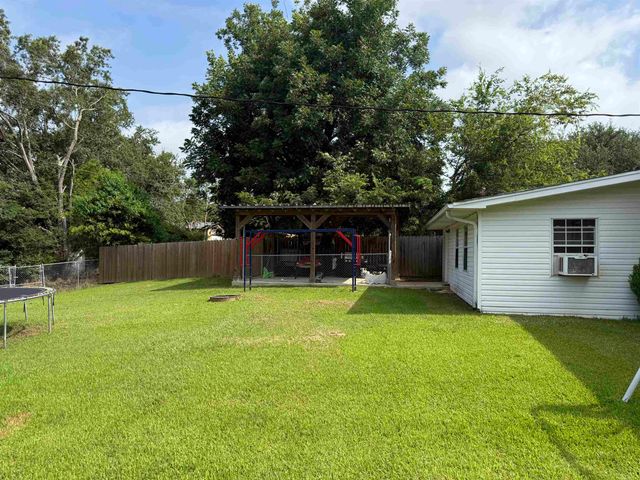 912 Success St, Gilmer, TX 75644