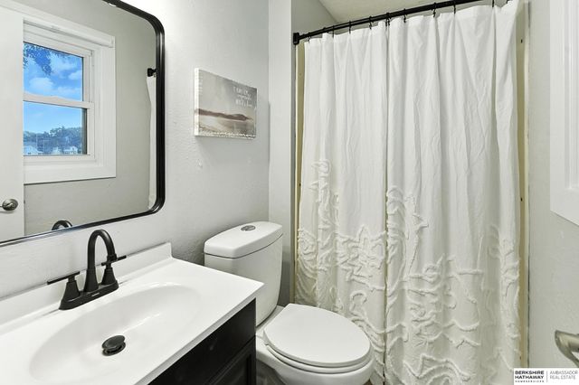 104 E O Street, Weeping Water, NE 68463