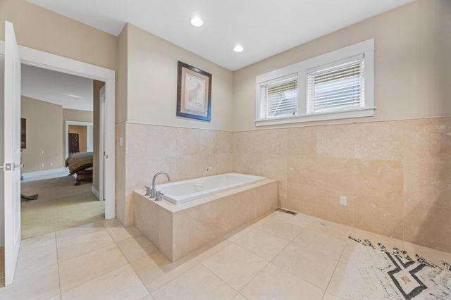 2508 Rose Creek Parkway S, Fargo, ND 58104