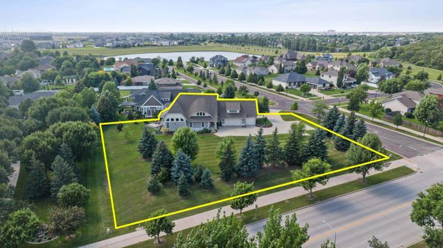 2508 Rose Creek Parkway S, Fargo, ND 58104