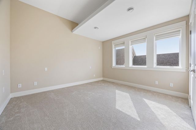 2508 Rose Creek Parkway S, Fargo, ND 58104