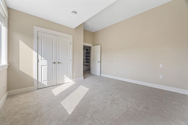 2508 Rose Creek Parkway S, Fargo, ND 58104