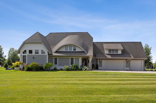 2508 Rose Creek Parkway S, Fargo, ND 58104