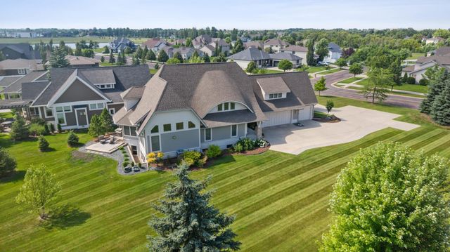 2508 Rose Creek Parkway S, Fargo, ND 58104