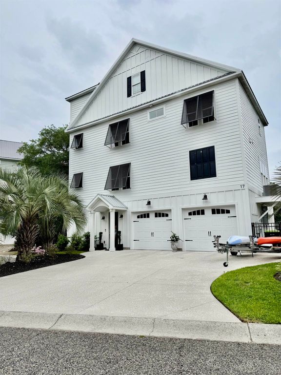 17 Carson Creek Dr., Murrells Inlet, SC 29576