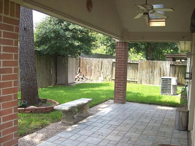 21725 York Timbers Drive, Kingwood, TX 77339