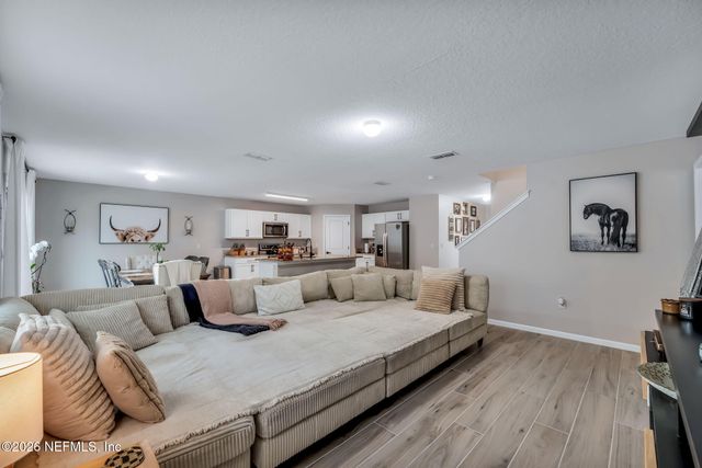12384 CHERRY BLUFF Drive, Jacksonville, FL 32218