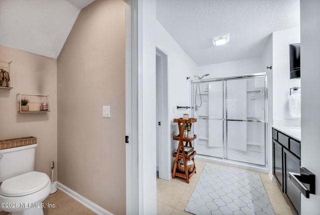 12384 CHERRY BLUFF Drive, Jacksonville, FL 32218