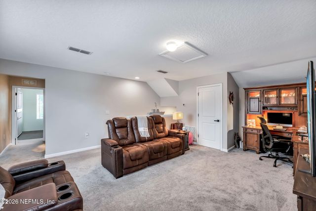 12384 CHERRY BLUFF Drive, Jacksonville, FL 32218