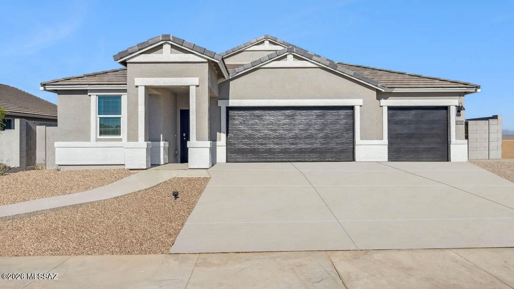 9756 N Heavenly Bamboo Drive, Marana, AZ 85653