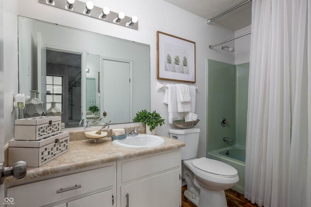 5691 Liberty Creek Drive E, Indianapolis, IN 46254