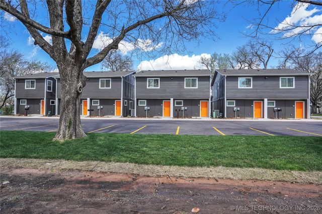 704 N Date Avenue, Broken Arrow, OK 74012