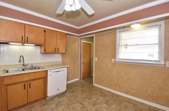 925 Virginia STREET, Racine, WI 53405