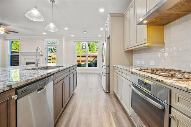1011 Towneship Way, Roswell, GA 30075