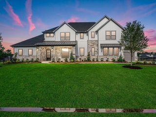 19 Woodland Creek Court, Fulshear, TX 77441