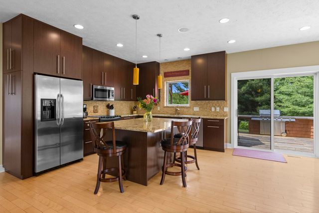 9255 E Grace Drive, Elmwood Twp, MI 49621