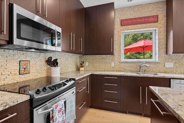 9255 E Grace Drive, Elmwood Twp, MI 49621