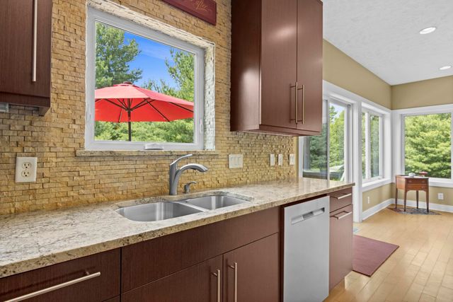 9255 E Grace Drive, Elmwood Twp, MI 49621