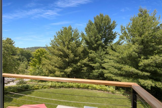 9255 E Grace Drive, Elmwood Twp, MI 49621