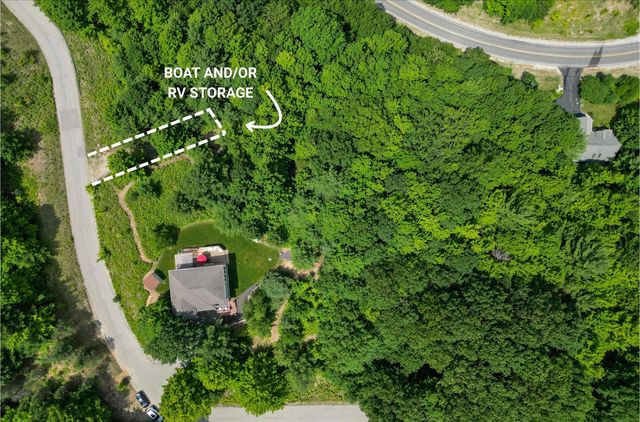 9255 E Grace Drive, Elmwood Twp, MI 49621