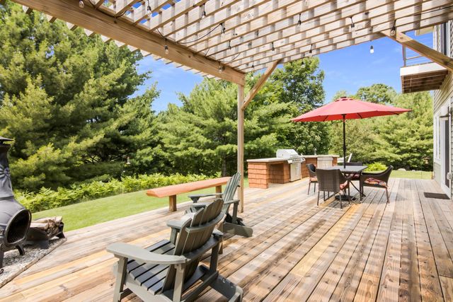 9255 E Grace Drive, Elmwood Twp, MI 49621