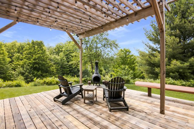 9255 E Grace Drive, Elmwood Twp, MI 49621