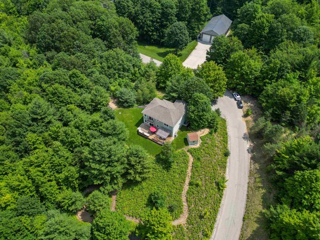 9255 E Grace Drive, Elmwood Twp, MI 49621