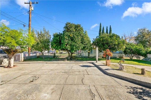 231 W 24th Street, San Bernardino, CA 92405