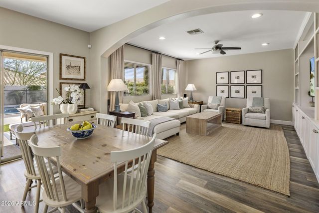 4307 E VISTA BONITA Drive, Phoenix, AZ 85050