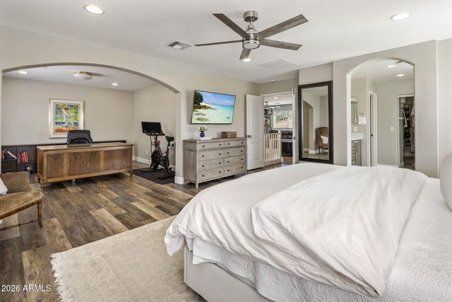 4307 E VISTA BONITA Drive, Phoenix, AZ 85050