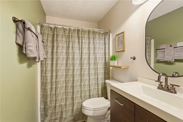 1142 Tanyard Lane, Hidden Valley, PA 15502