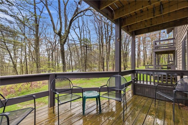 1142 Tanyard Lane, Hidden Valley, PA 15502