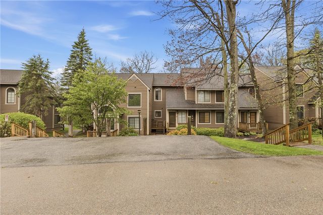 1142 Tanyard Lane, Hidden Valley, PA 15502